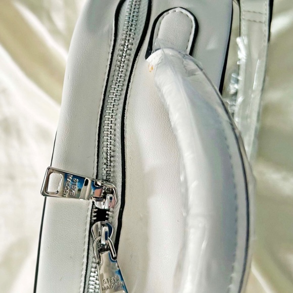 ROUND BAG WITH TOP HANDLE & STRAP, WHITE, LARGE SIZE, ADJUSTABLE REMOVABLE STRAP - Picture 4 of 10